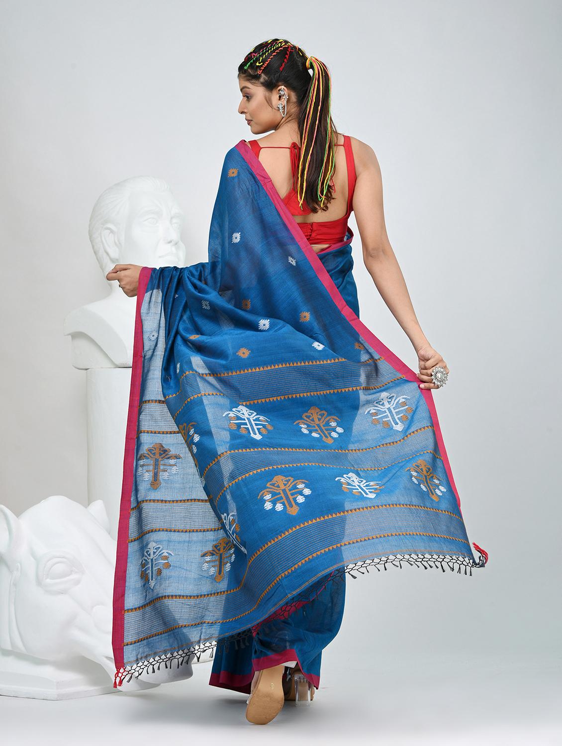 women self design handloom saree with blouse - 22060790 - Standard Image - 4