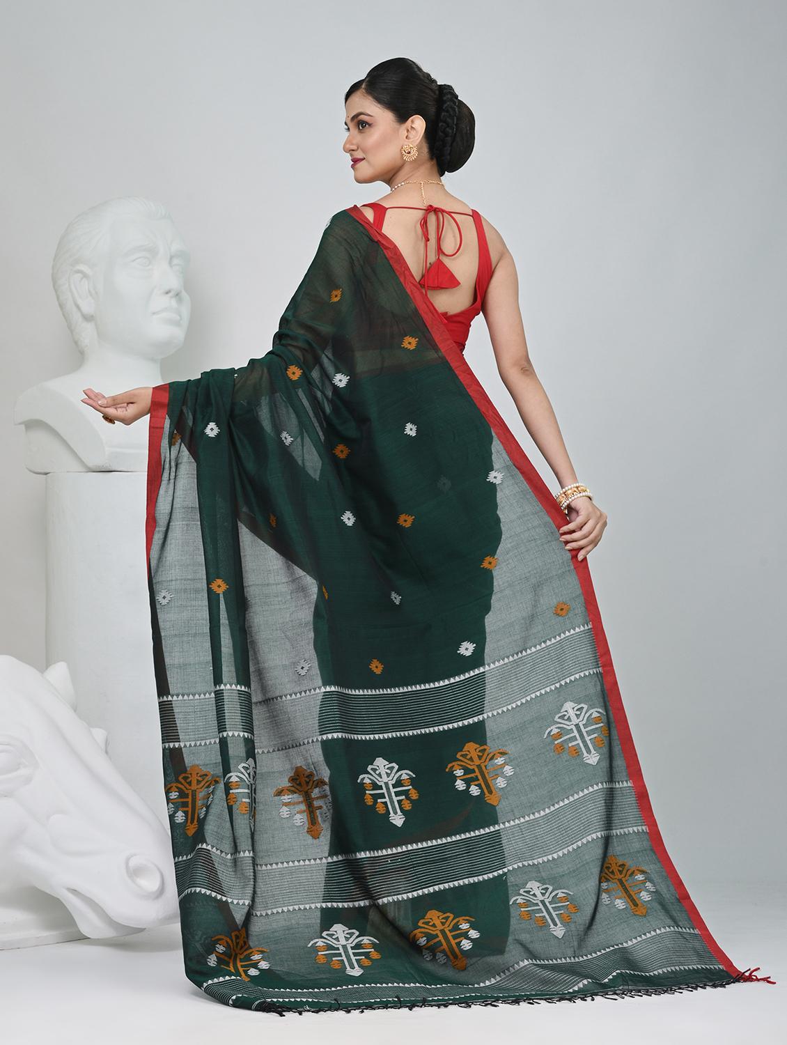 women self design handloom saree with blouse - 22060791 - Standard Image - 4