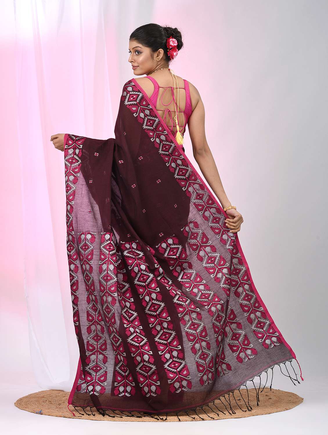 women self design handloom saree with blouse - 22060814 -  Standard Image - 4
