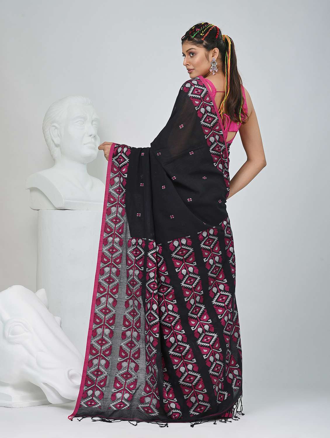 women self design handloom saree with blouse - 22060816 -  Standard Image - 4