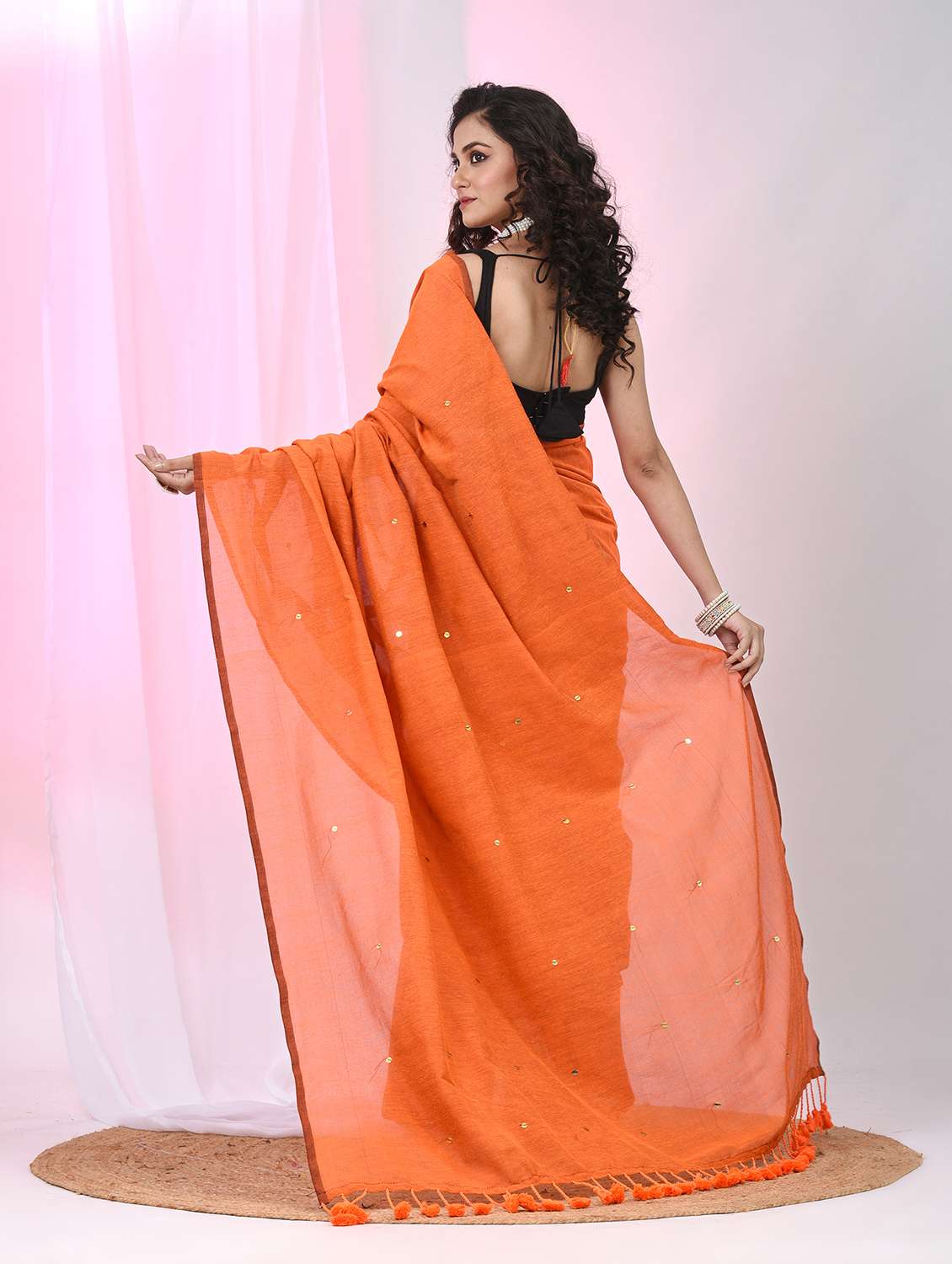 women solid with work handloom saree with blouse - 22060832 -  Standard Image - 4