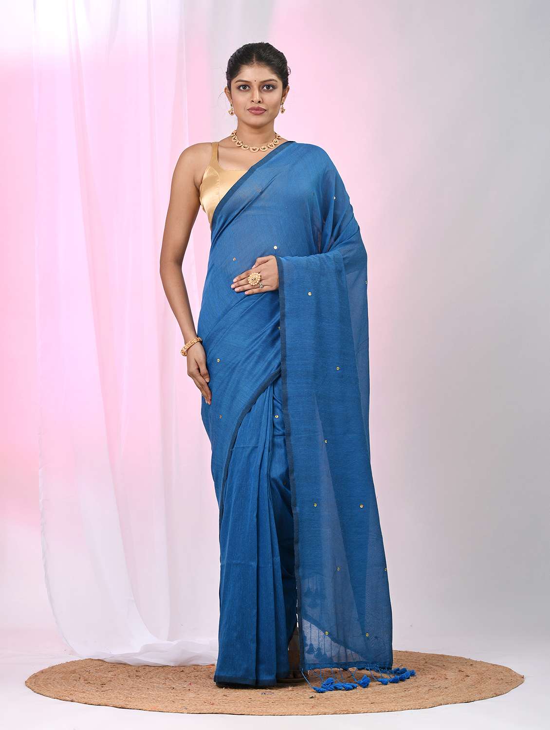 women solid with work handloom saree with blouse