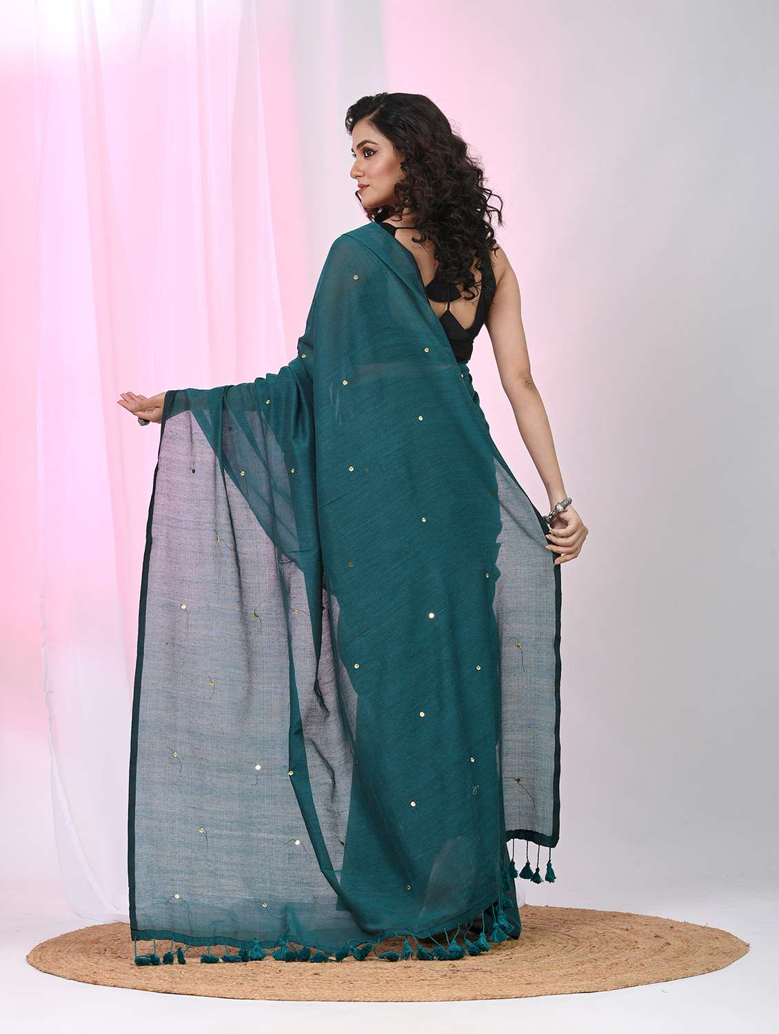 women solid with work handloom saree with blouse - 22060836 -  Standard Image - 4