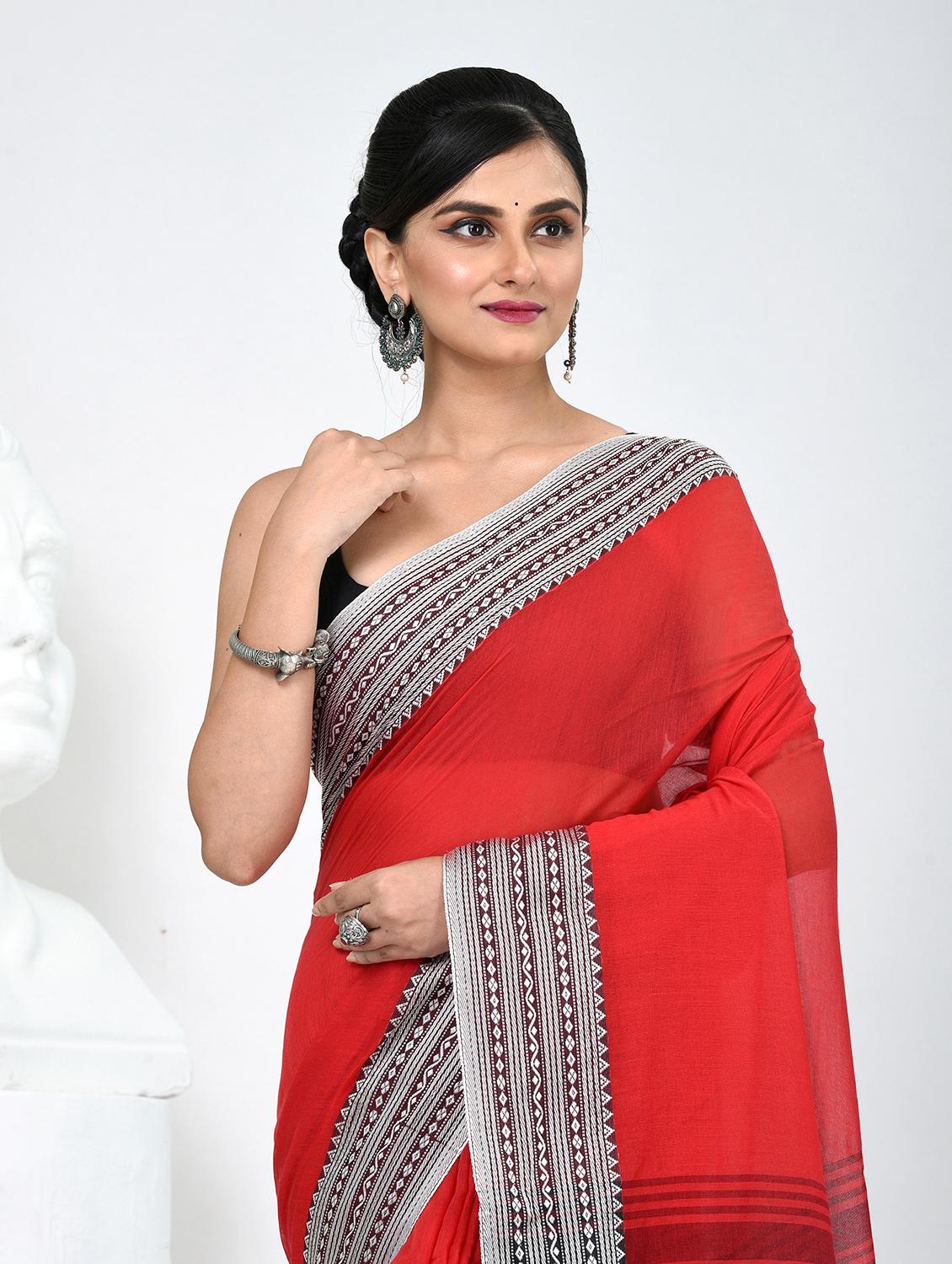 women solid with bordered handloom saree with blouse - 22060841 - Standard Image - 1