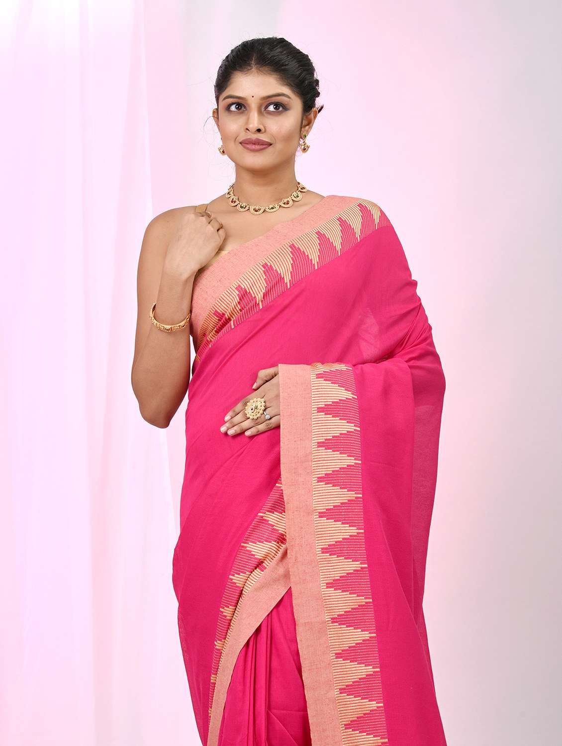 women solid with bordered handloom saree with blouse - 22060842 - Standard Image - 1