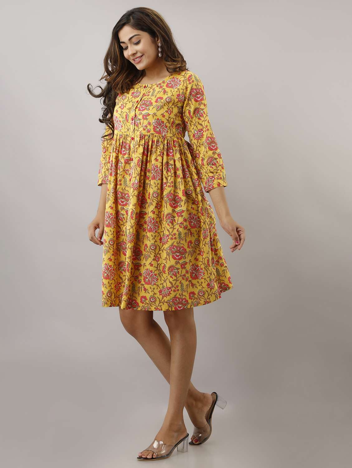 women floral print round neck fit & flare dress - 22061331 -  Standard Image - 1