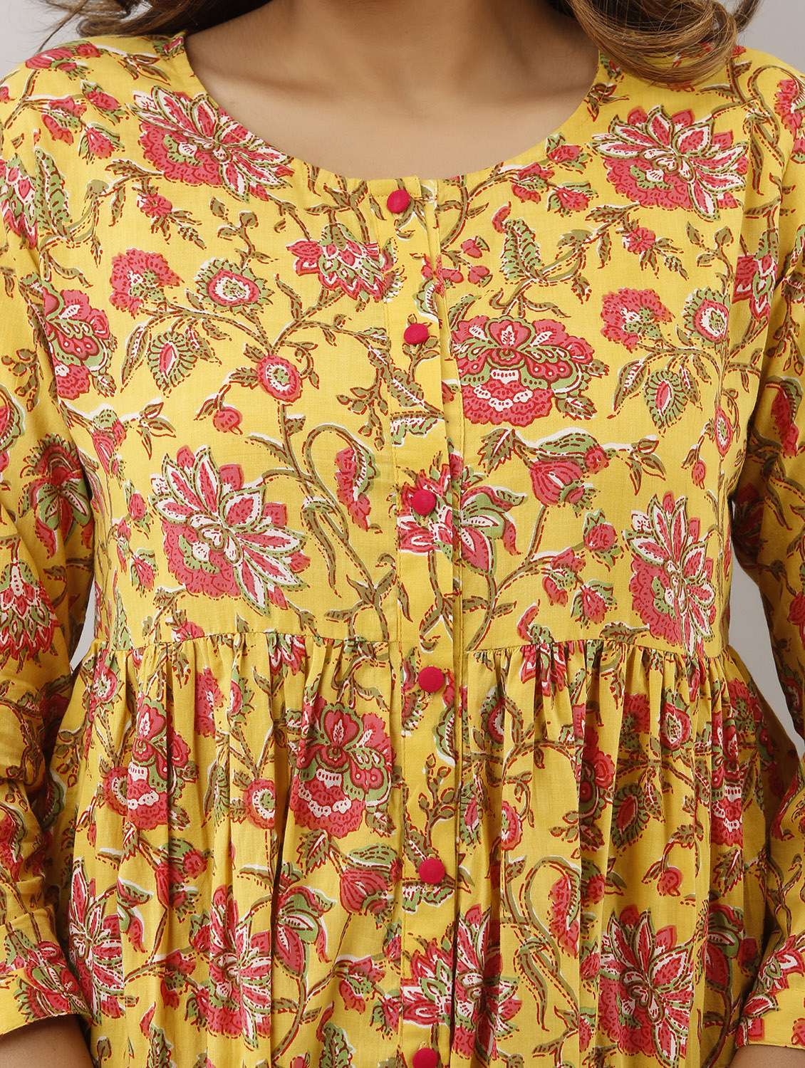 women floral print round neck fit & flare dress - 22061331 -  Standard Image - 4