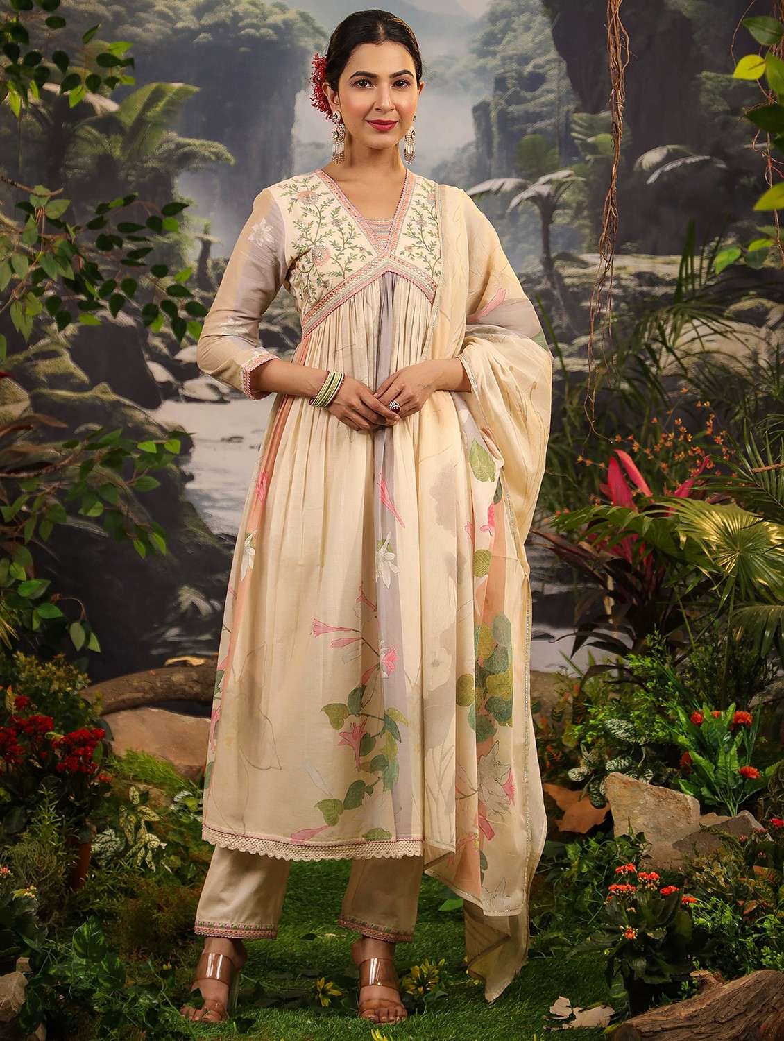 women three quarter sleeve kurta pant with dupatta set - 22061380 -  Zoom Image - 0