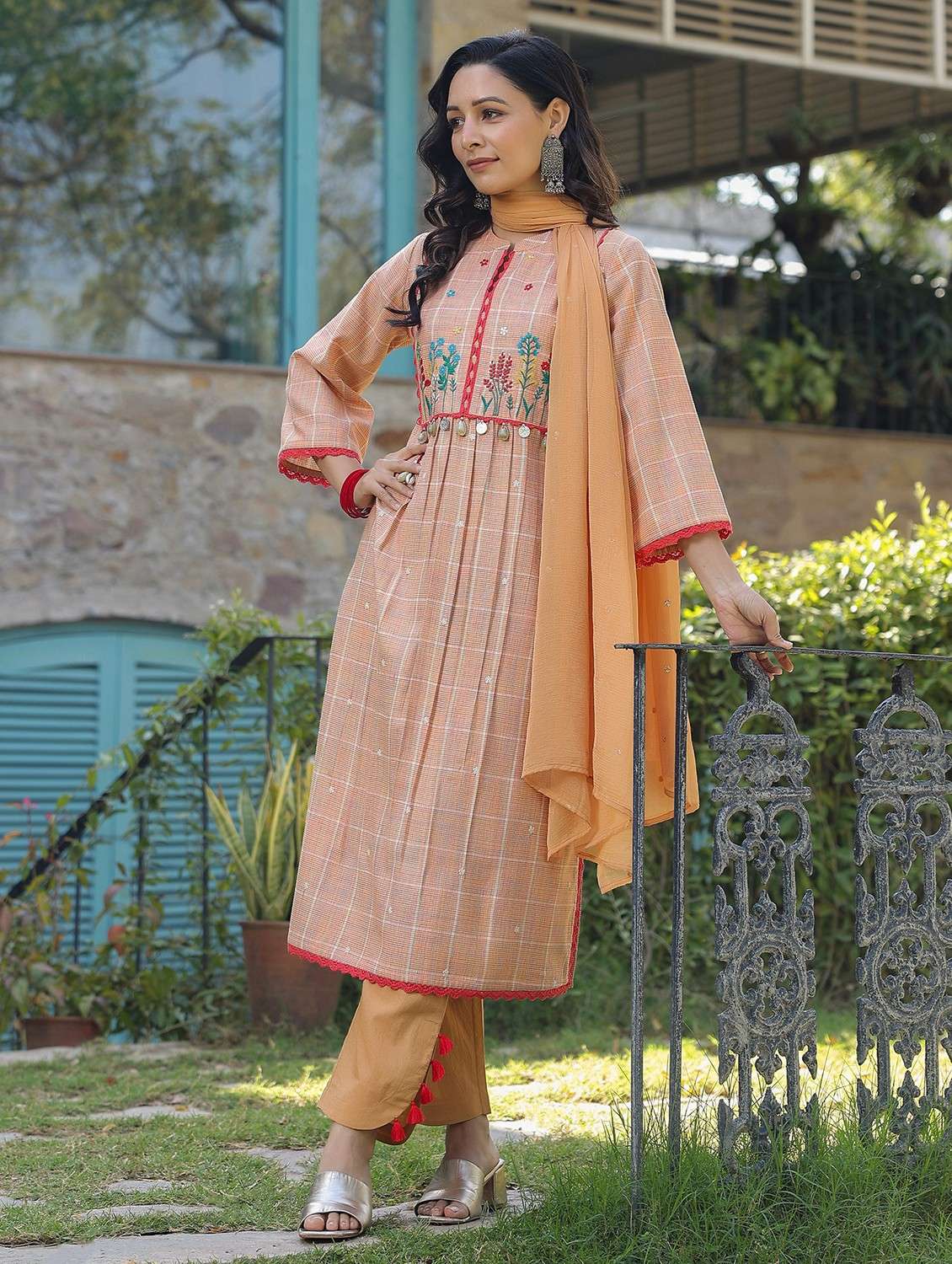 women three quarter sleeve kurta pant with dupatta set - 22061381 -  Standard Image - 1