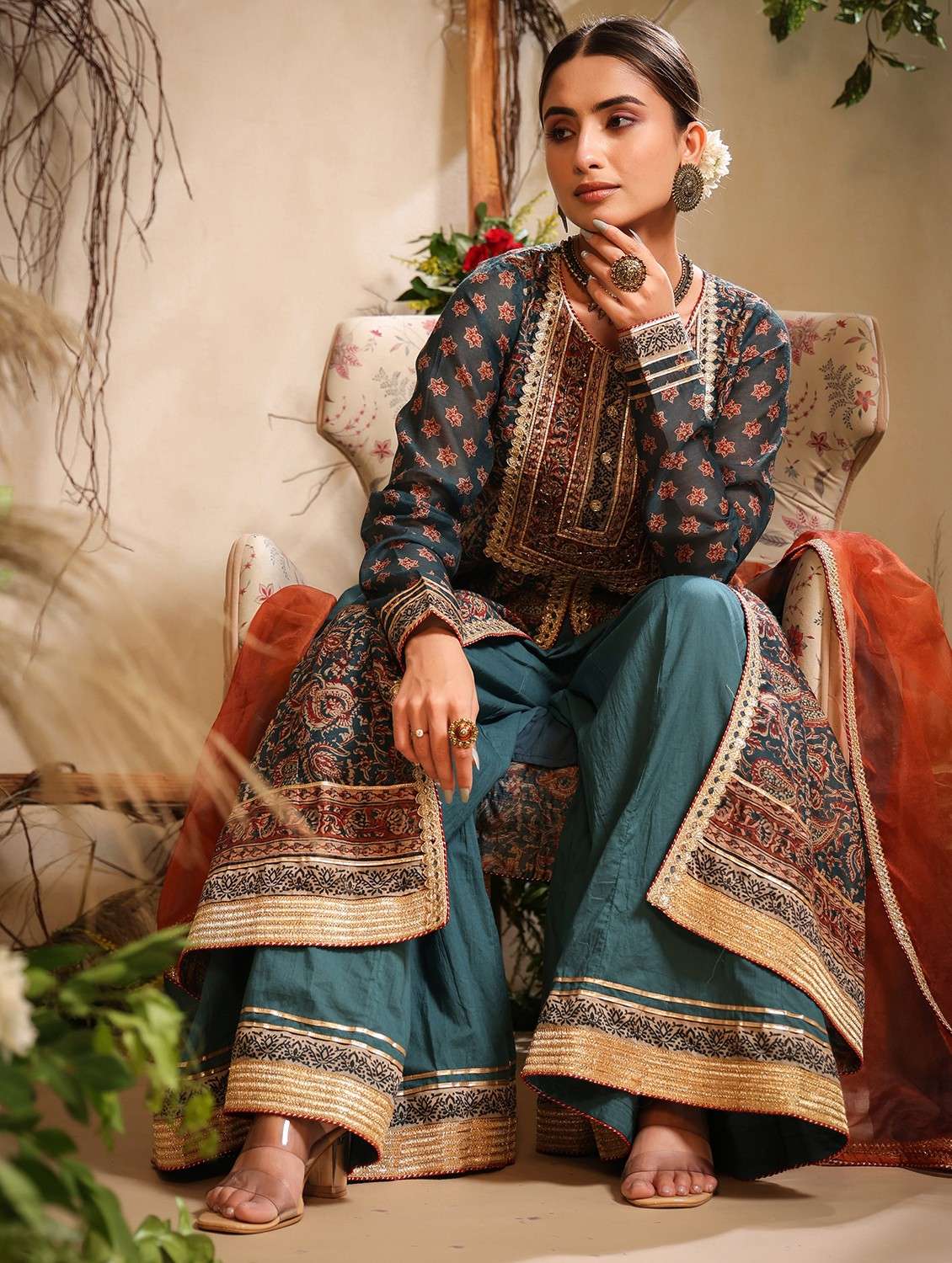 women printed long sleeve kurta sharara with dupatta set - 22061452 - Standard Image - 4