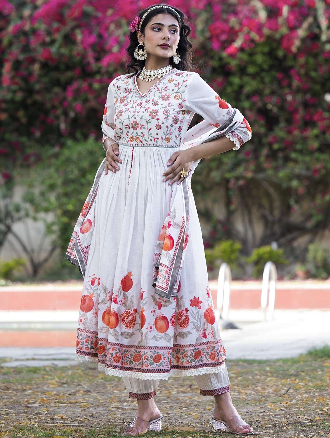 women three quarter sleeve kurta pant with dupatta set - 22061456 -  Standard Image - 1