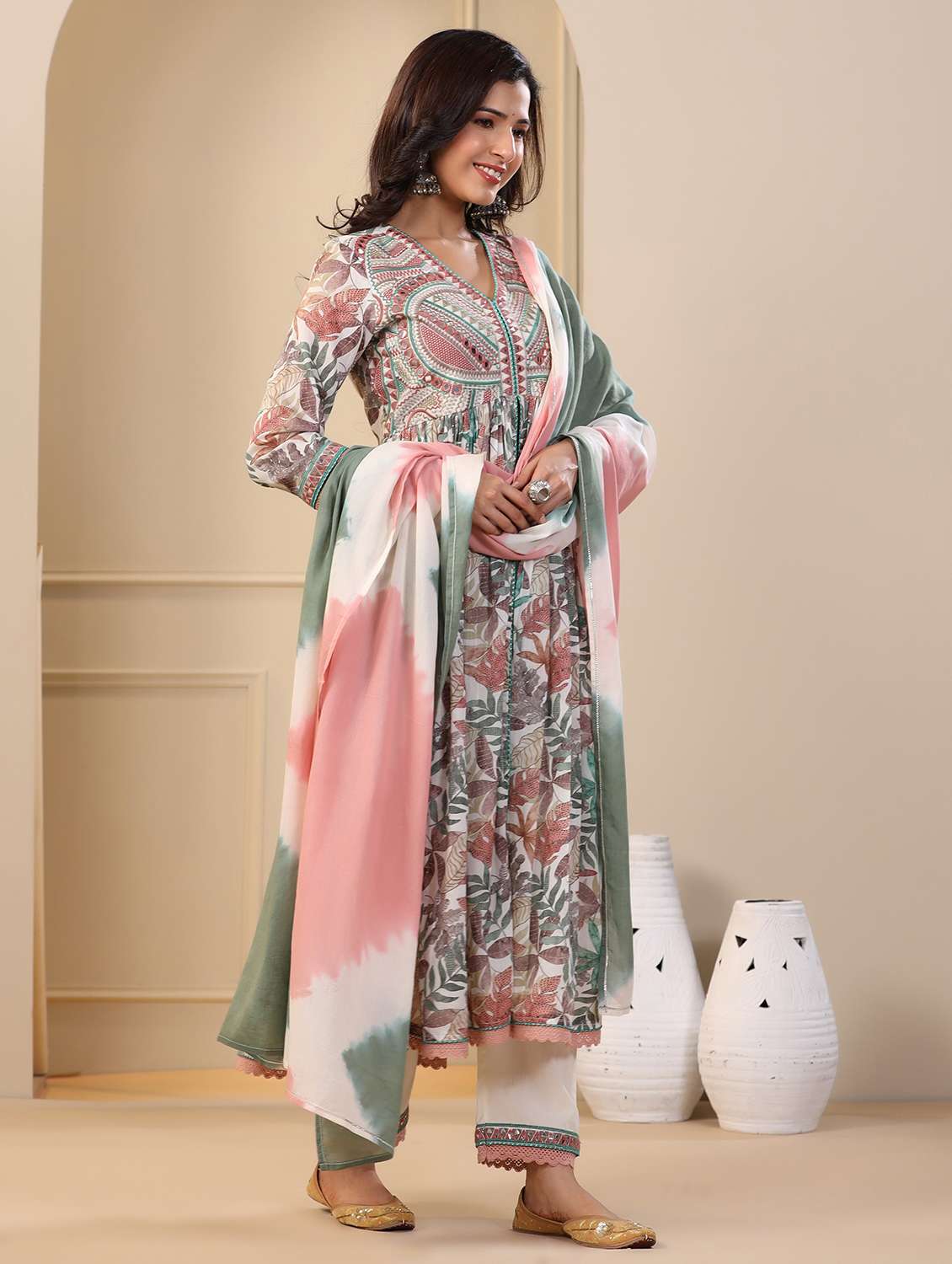women three quarter sleeve kurta pant with dupatta set - 22061465 -  Standard Image - 1
