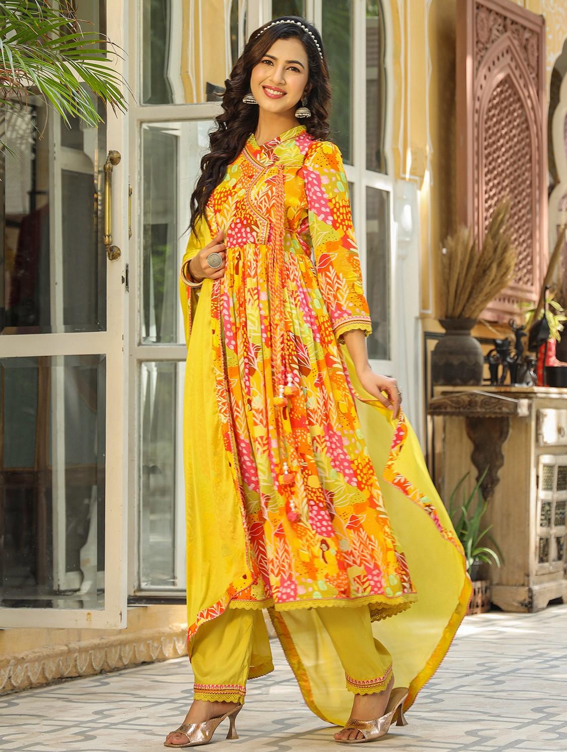 yellow crepe kurta pant set - 22061472 - Standard Image - 1