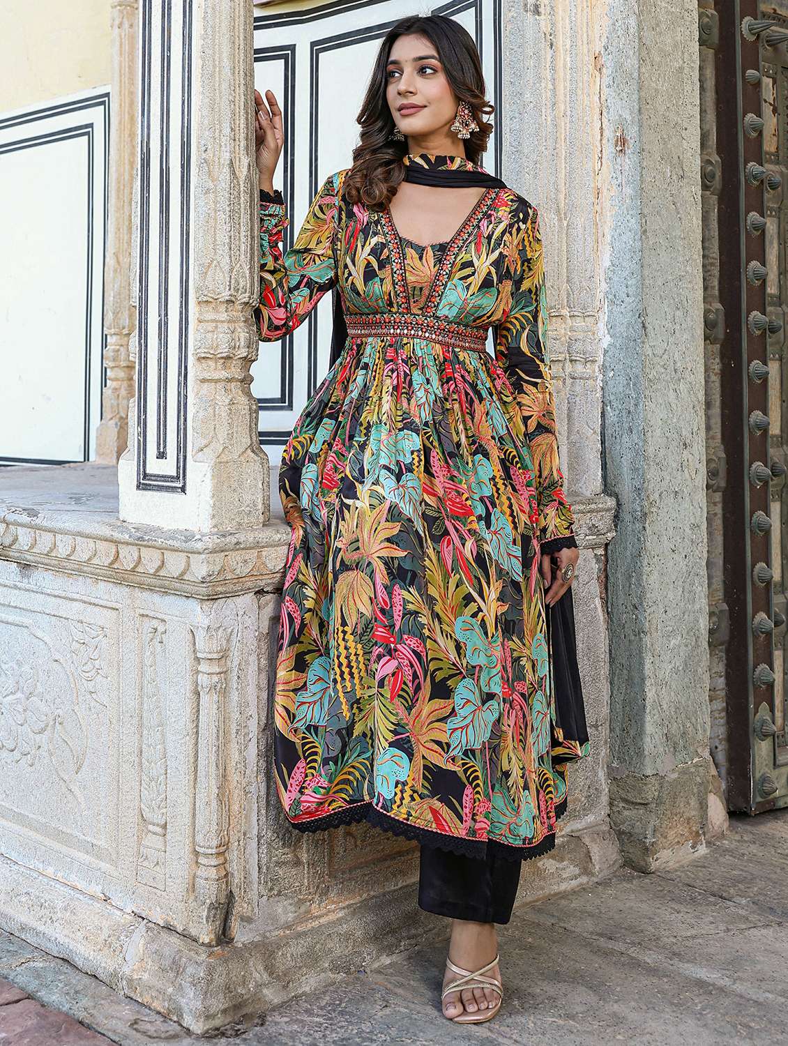 women printed long sleeve kurta pant with dupatta set - 22061484 -  Standard Image - 1