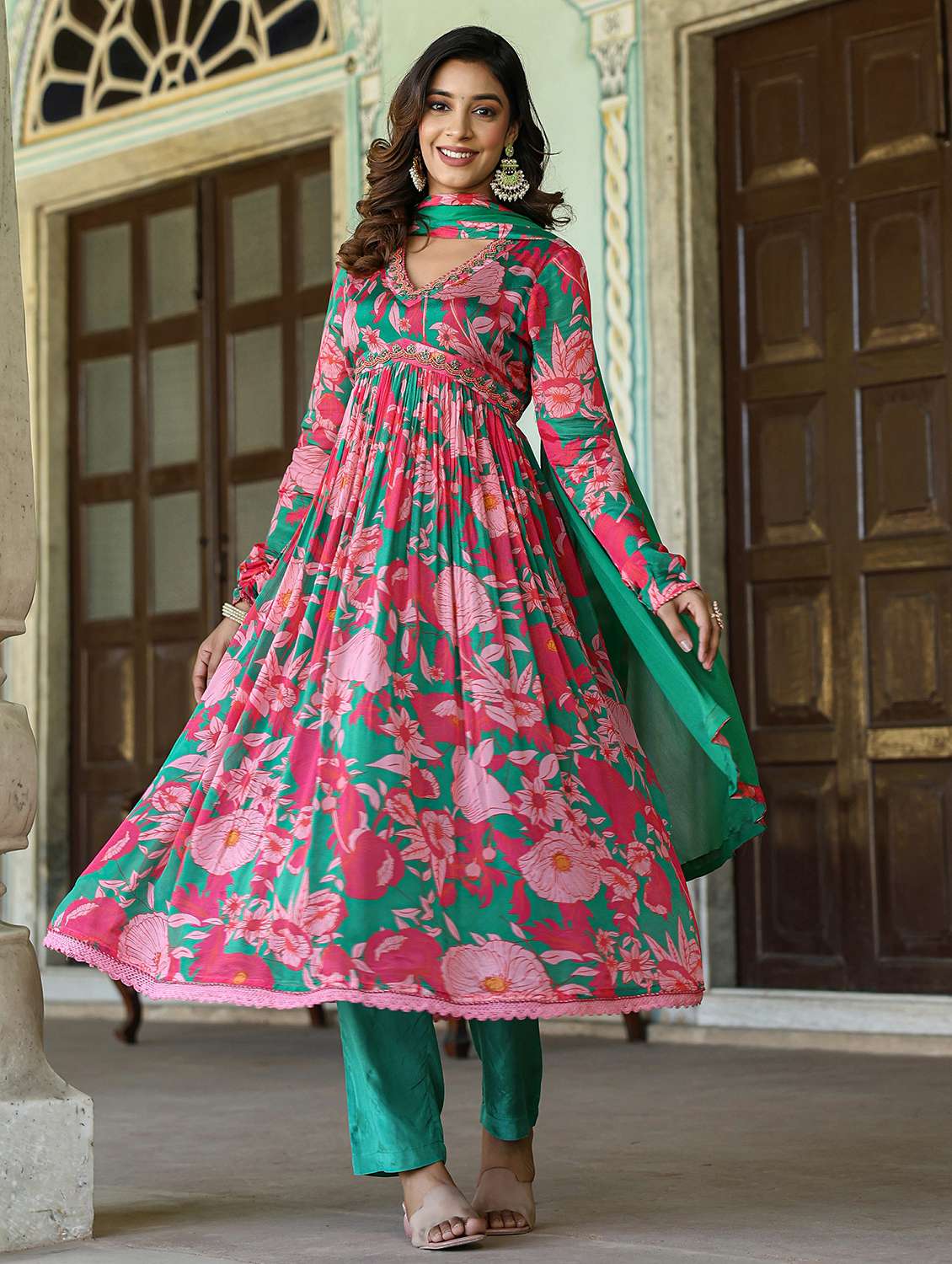women floral long sleeve kurta pant with dupatta set - 22061486 -  Standard Image - 1