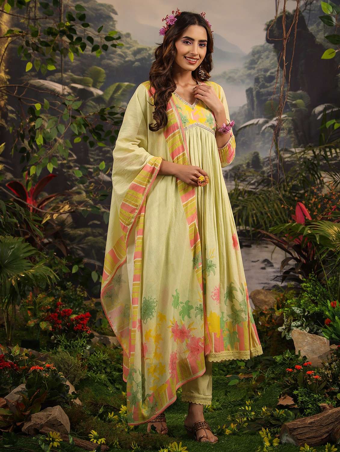 women floral three quarter sleeve kurta pant with dupatta set