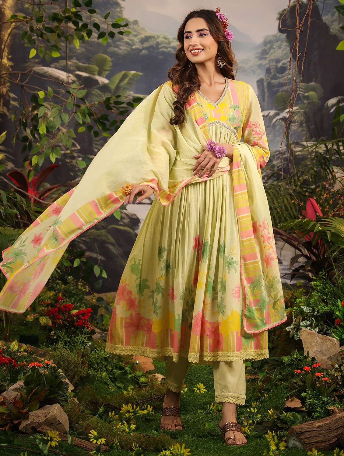 women floral three quarter sleeve kurta pant with dupatta set - 22061500 -  Standard Image - 1