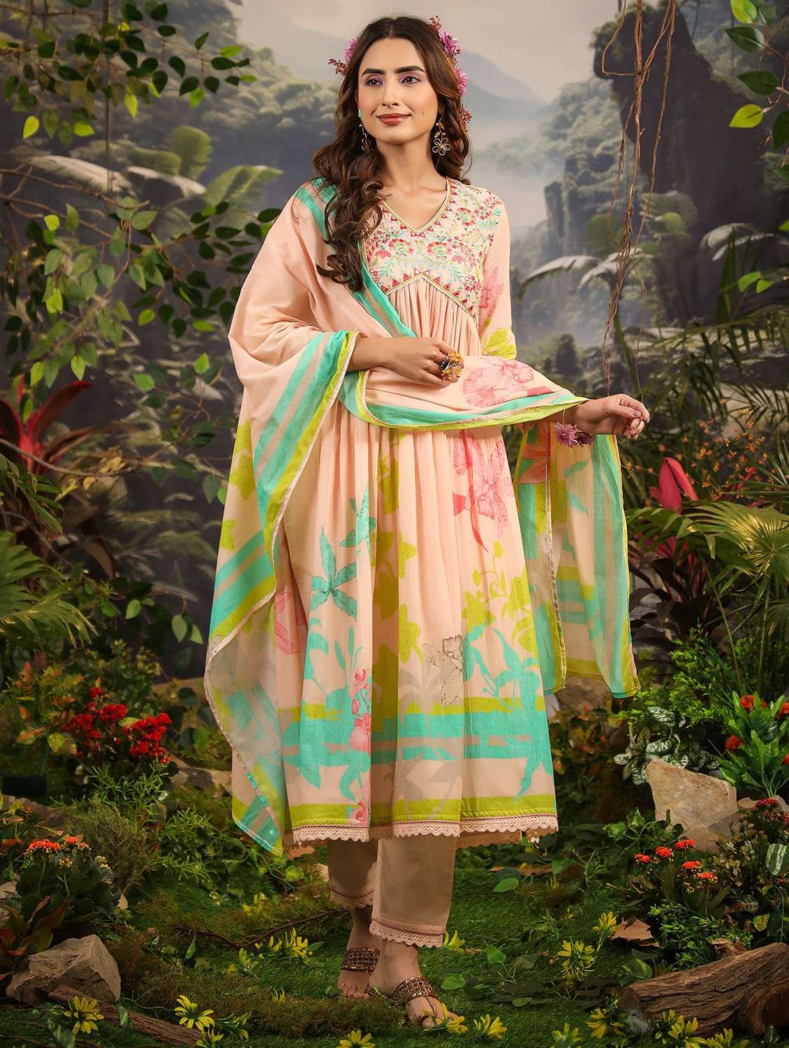women floral three quarter sleeve kurta pant with dupatta set - 22061501 -  Zoom Image - 0