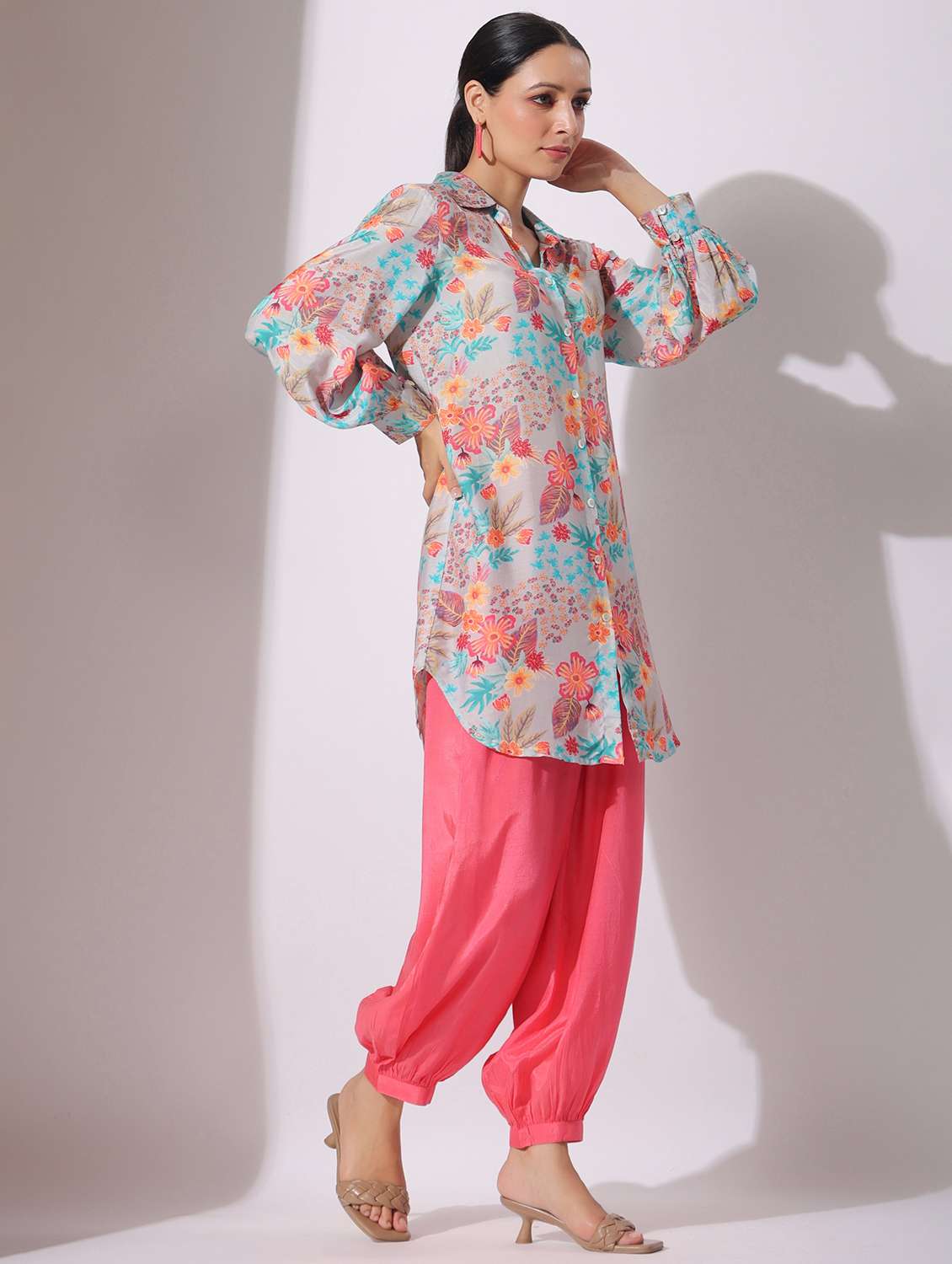 women floral printed three quarter sleeve kurta salwar set - 22061514 -  Standard Image - 1