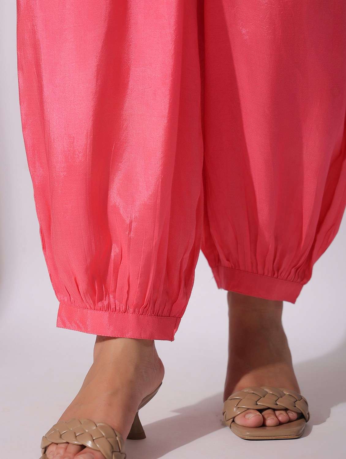 women floral printed three quarter sleeve kurta salwar set - 22061514 -  Standard Image - 4