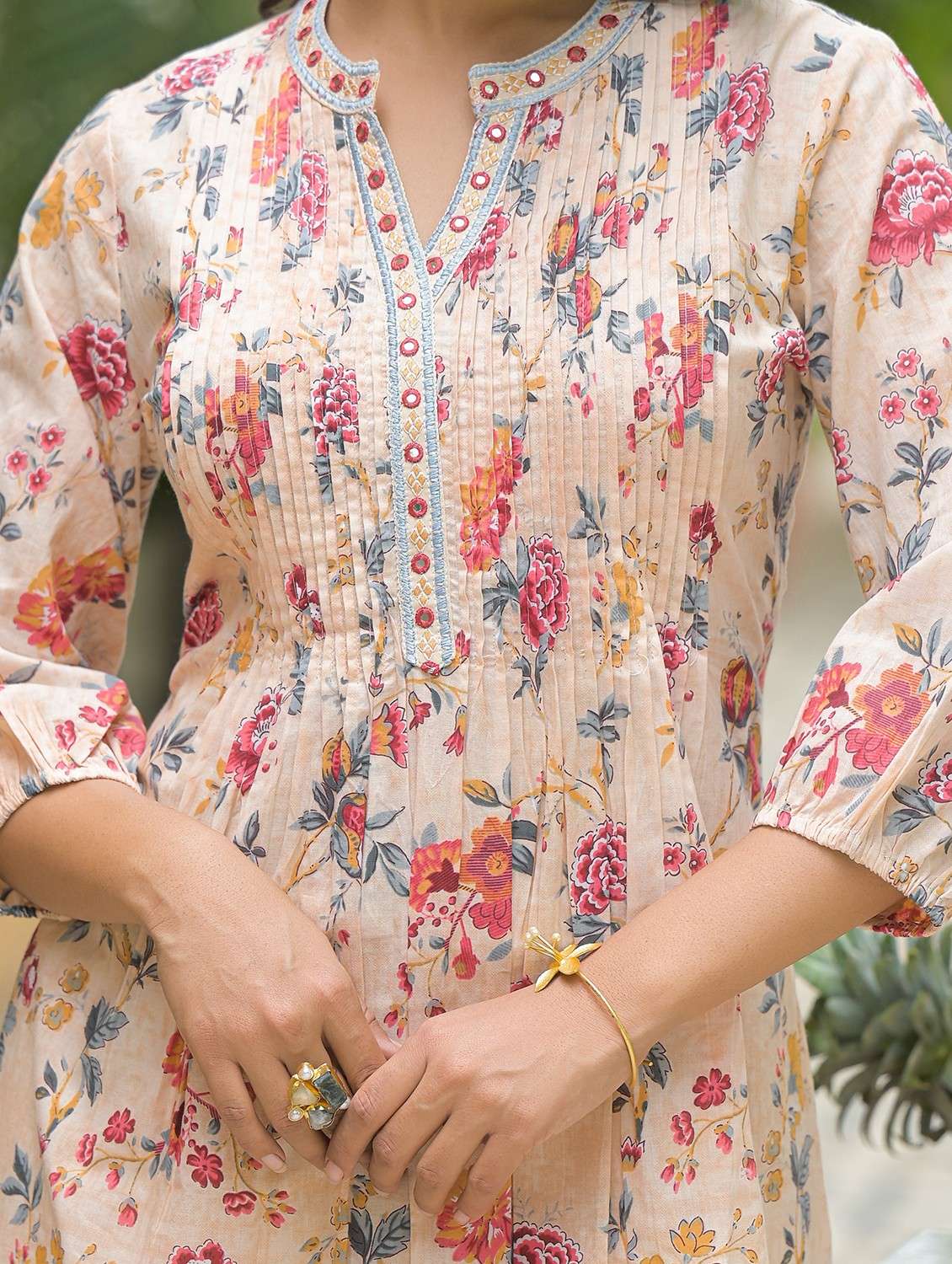 beige cotton coord set - 22061533 - Standard Image - 4