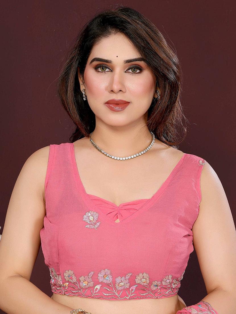 women solid with work embroidered saree with blouse - 22061578 - Standard Image - 4
