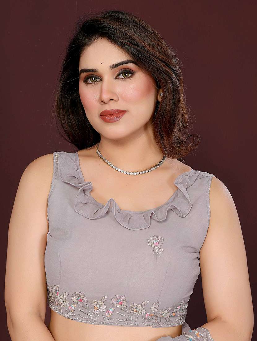 women solid with work embroidered saree with blouse - 22061579 -  Standard Image - 4