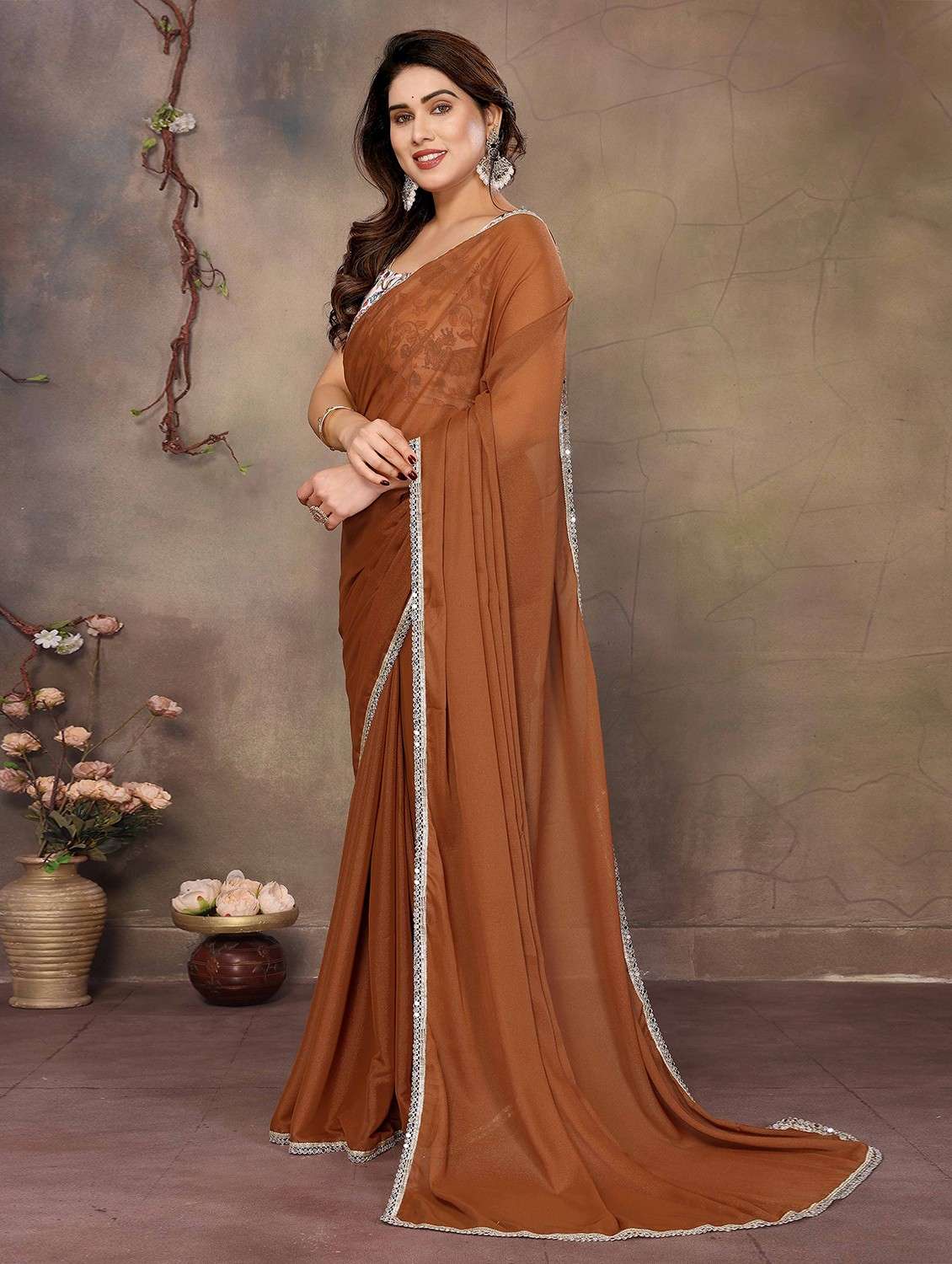 women solid plain embellished bordered saree with blouse - 22061583 -  Standard Image - 1