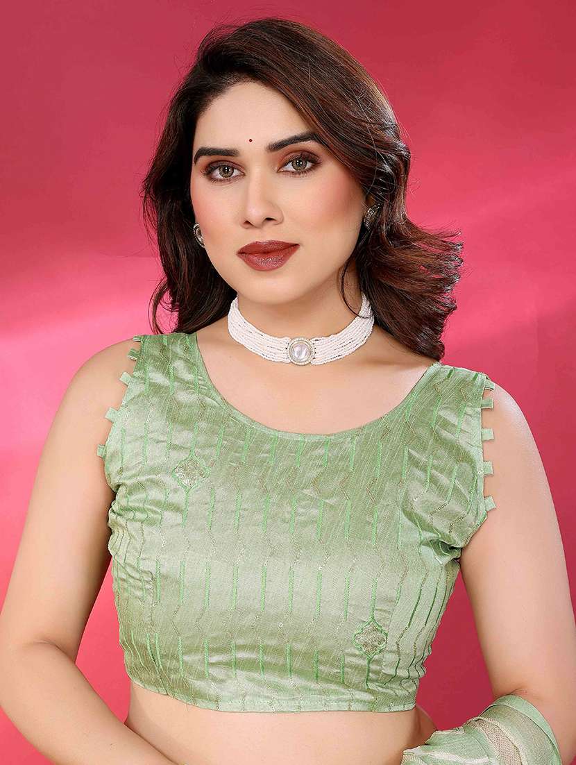 women floral printed saree with blouse - 22061598 -  Standard Image - 4