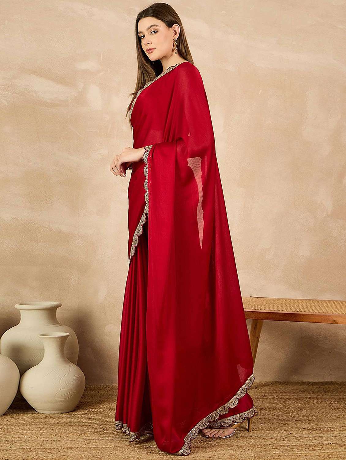 women solid with bordered saree with blouse - 22061620 -  Standard Image - 1