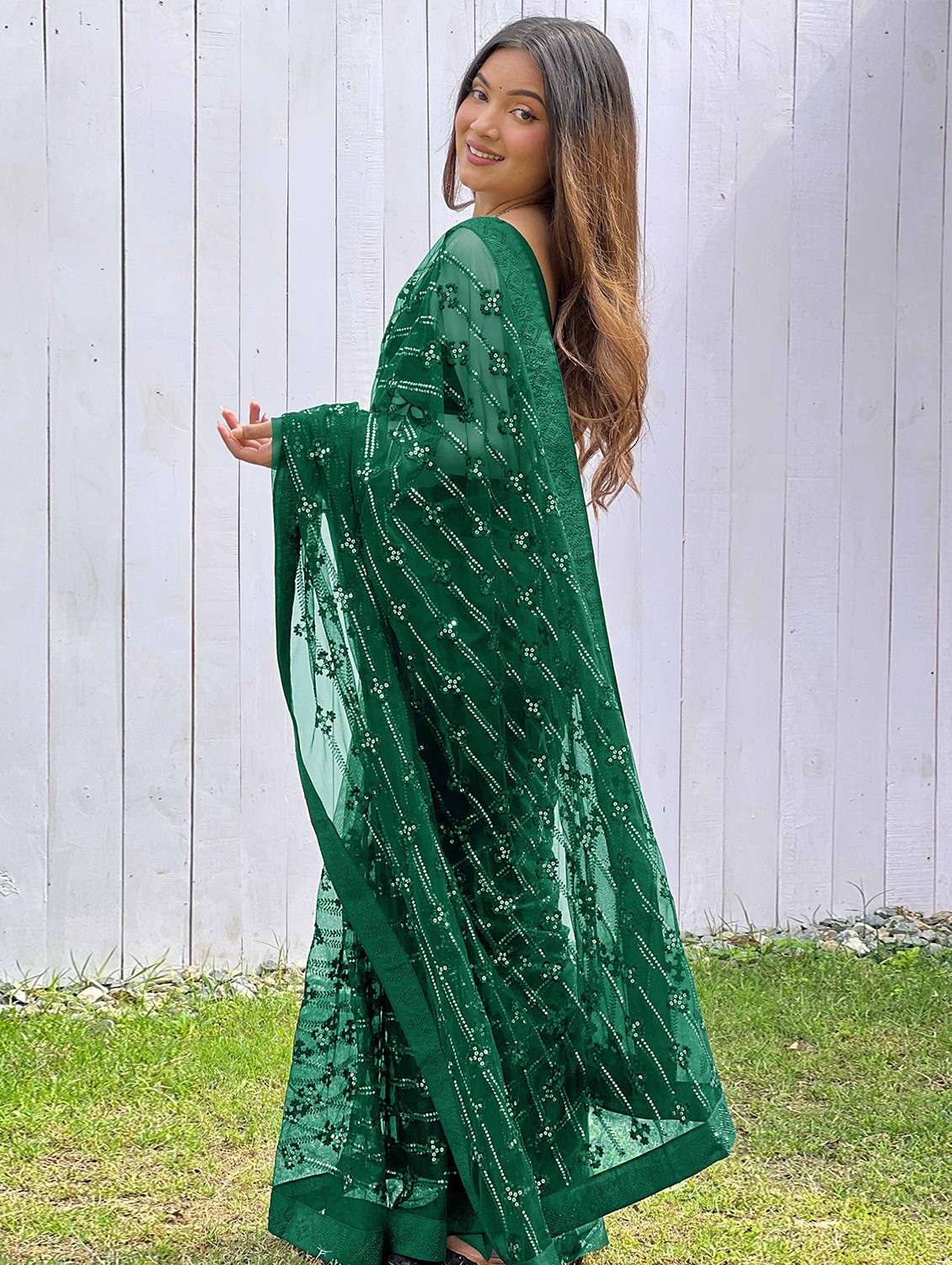 women solid with work embellished saree with blouse - 22061648 - Standard Image - 1