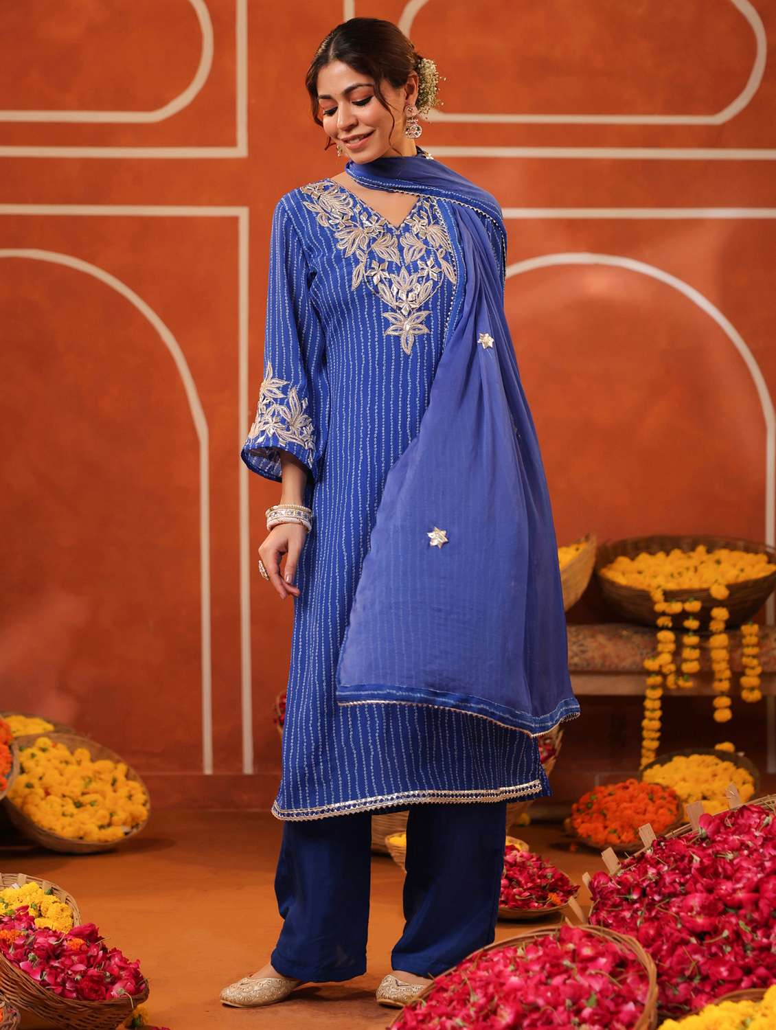women three quarter sleeve kurta pant with dupatta set - 22062047 - Standard Image - 1