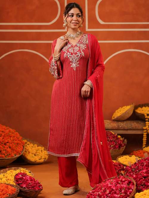 women three quarter sleeve kurta pant with dupatta set - 22062048 -  Standard Image - 0