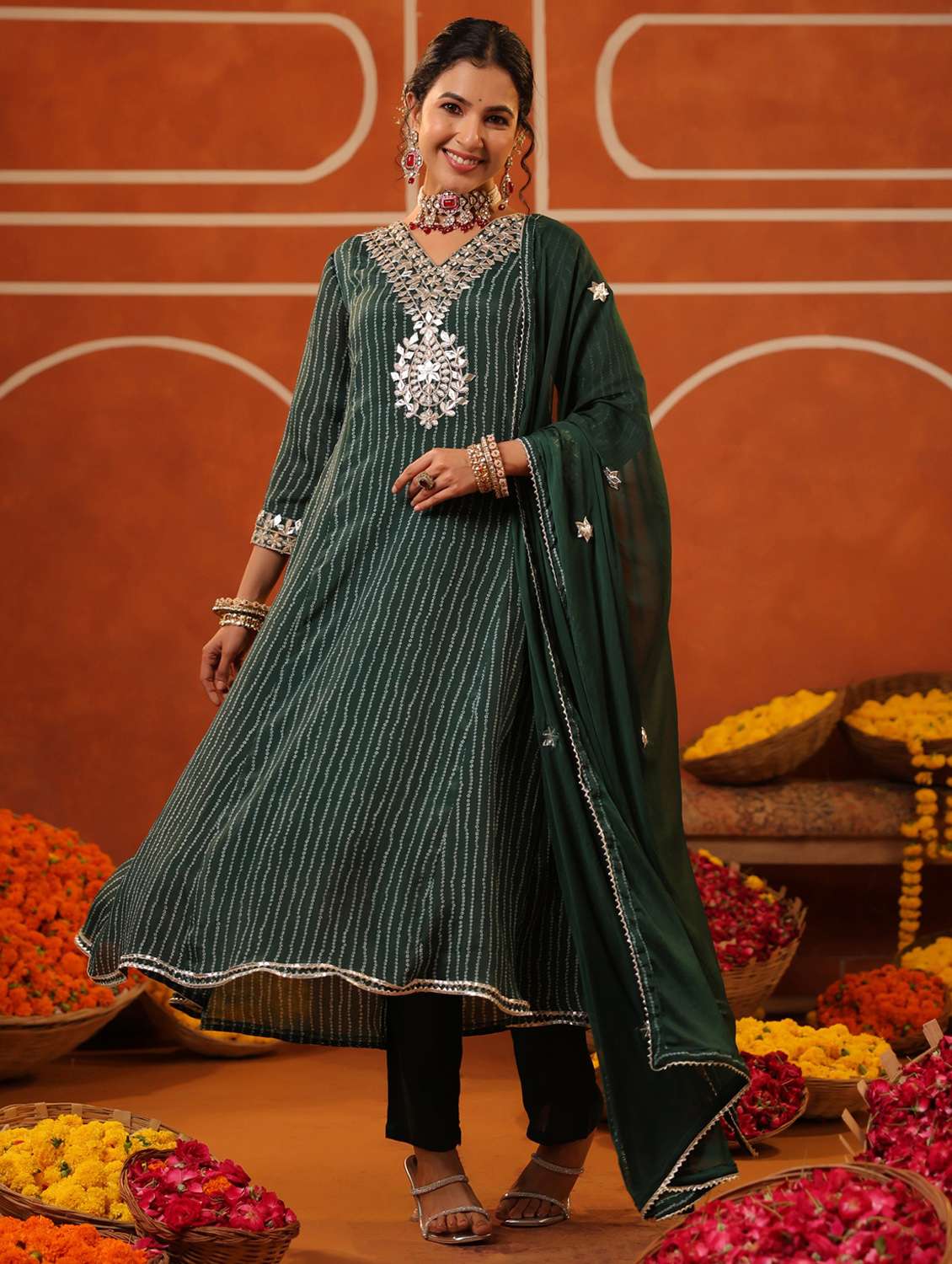 women three quarter sleeve kurta pant with dupatta set - 22062050 -  Zoom Image - 0