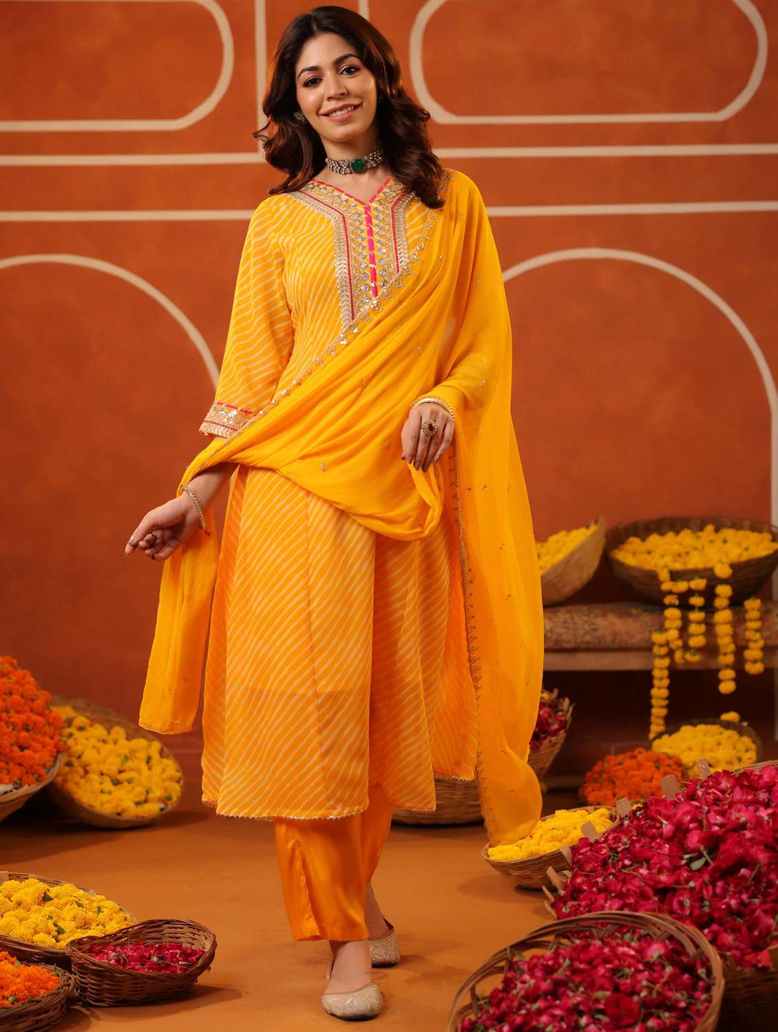 women three quarter sleeve kurta pant with dupatta set - 22062058 - Standard Image - 1