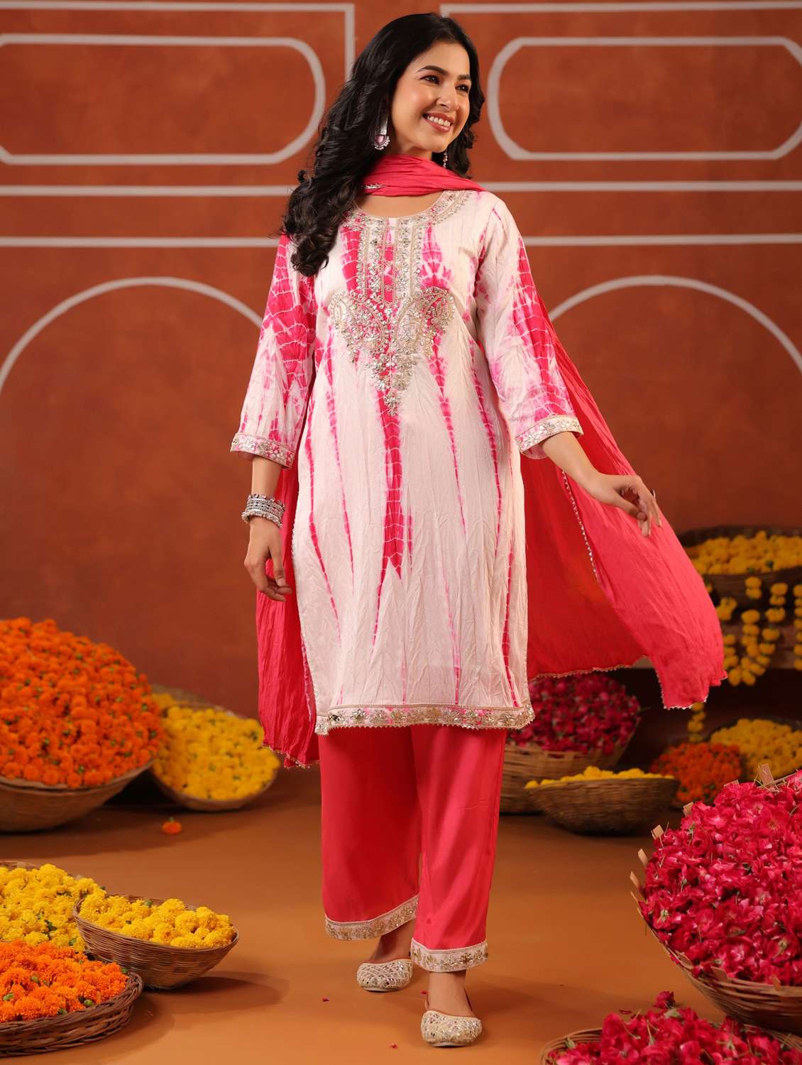 women three quarter sleeve kurta pant with dupatta set - 22062070 -  Standard Image - 1