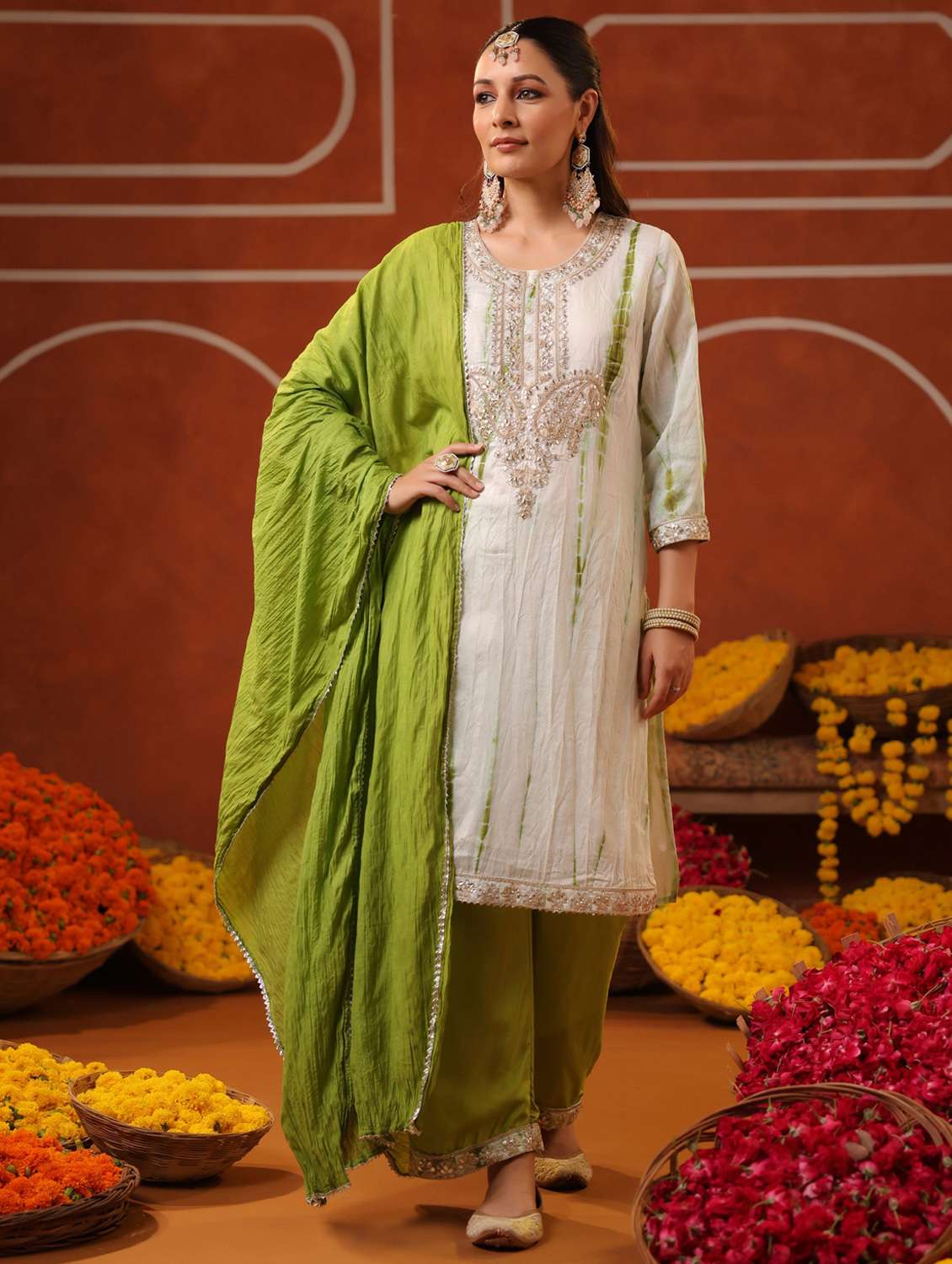 women three quarter sleeve kurta pant with dupatta set