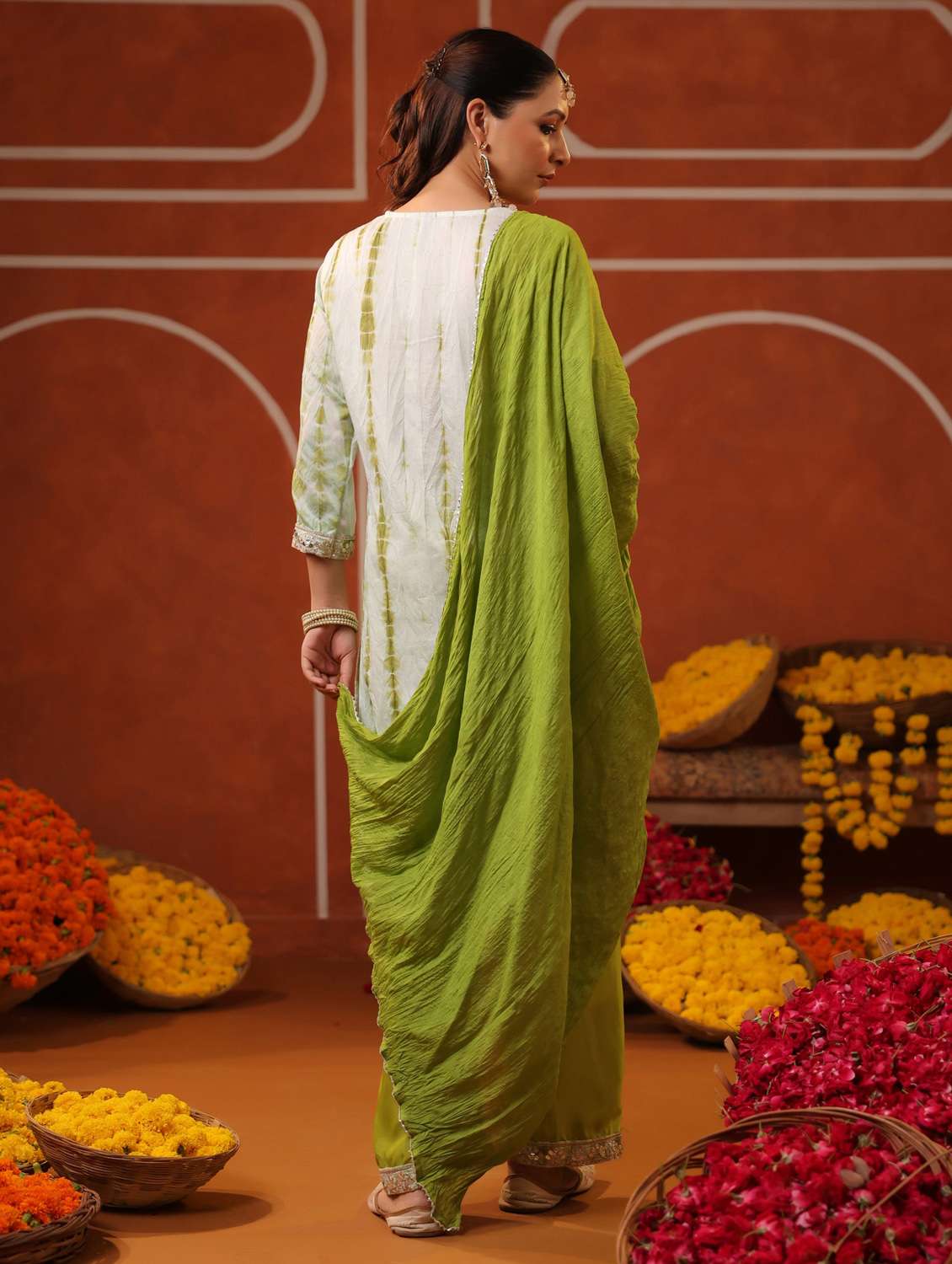 women three quarter sleeve kurta pant with dupatta set - 22062071 - Standard Image - 4