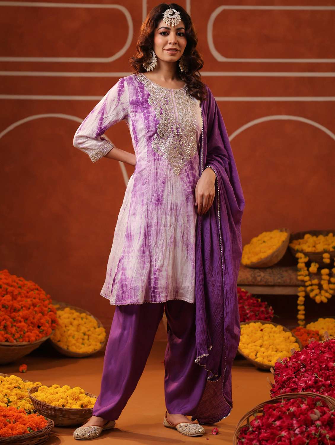 women three quarter sleeve kurta salwar with dupatta set