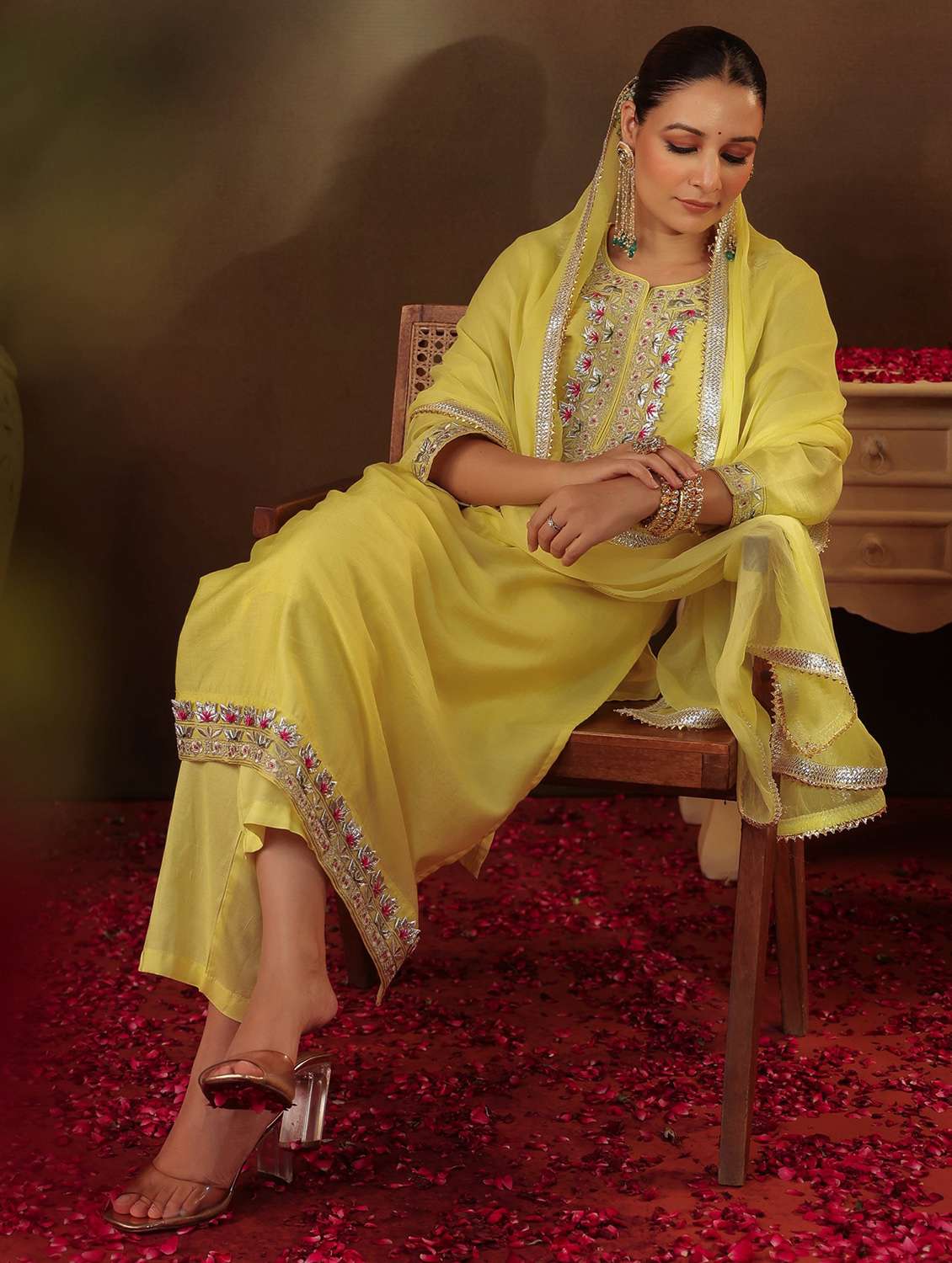 women three quarter sleeve kurta pant with dupatta set - 22062081 -  Standard Image - 1