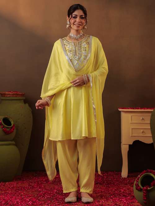 women three quarter sleeve kurta salwar with dupatta set - 22062087 -  Standard Image - 0