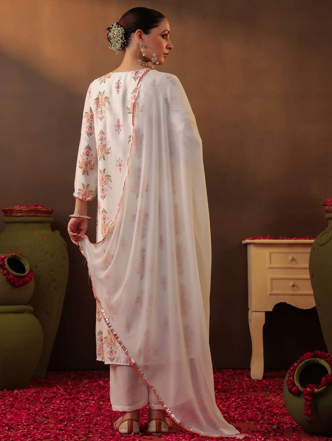 women three quarter sleeve kurta palazzo with dupatta set - 22062088 - Standard Image - 4