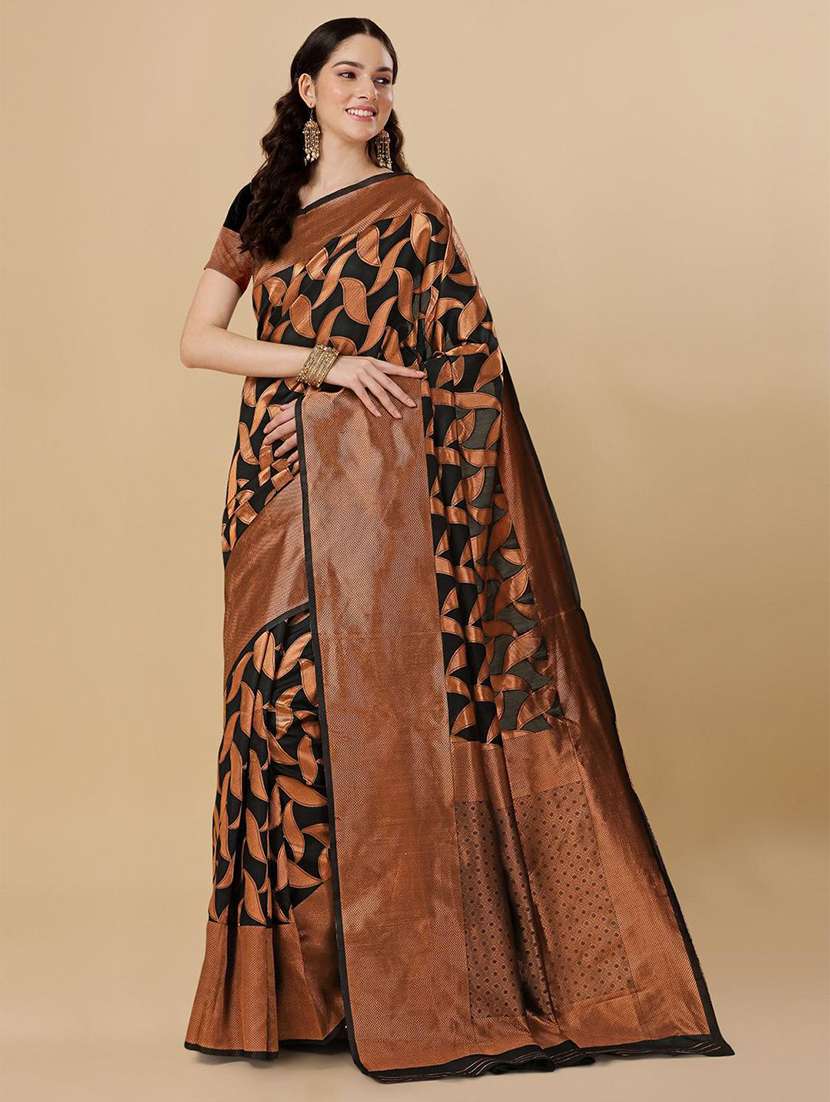 women self design banarasi saree with blouse