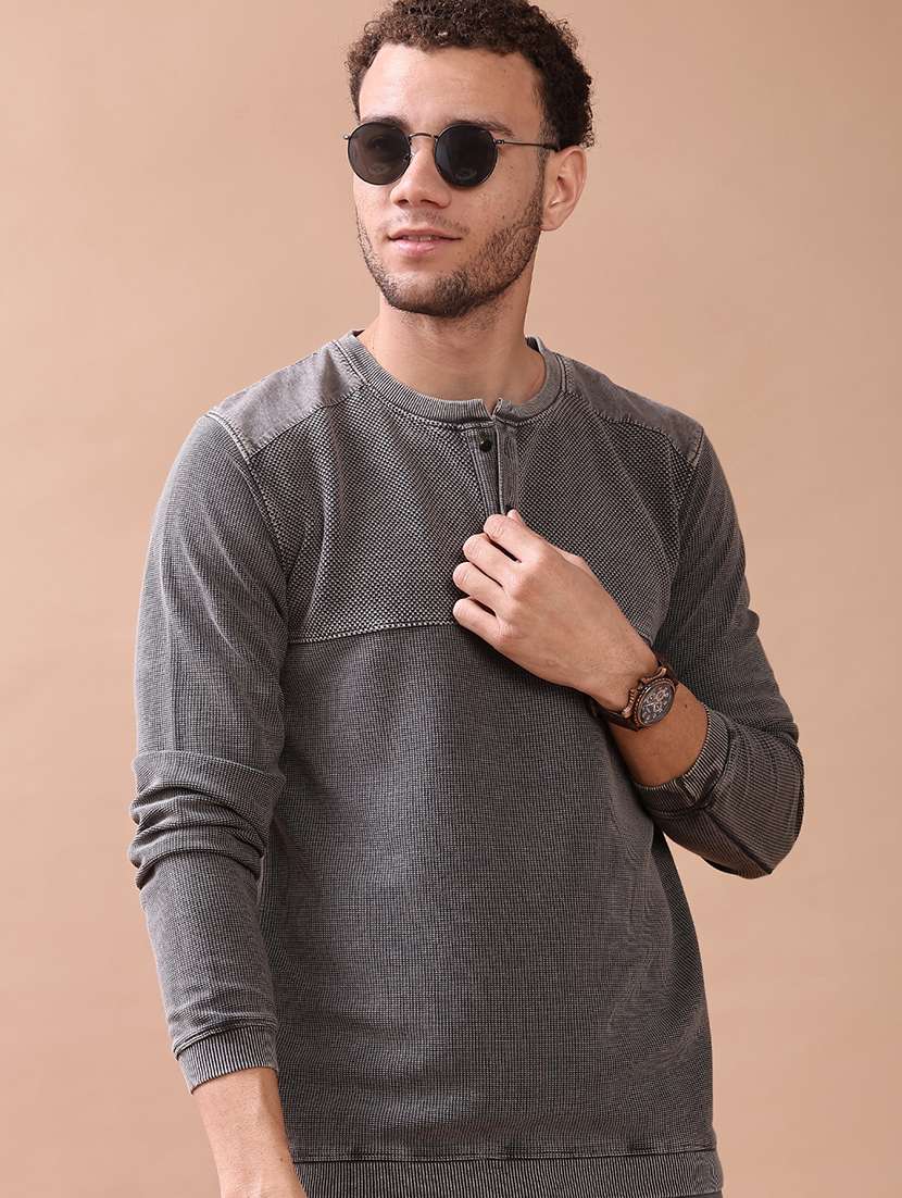 men printed long sleeve t-shirt