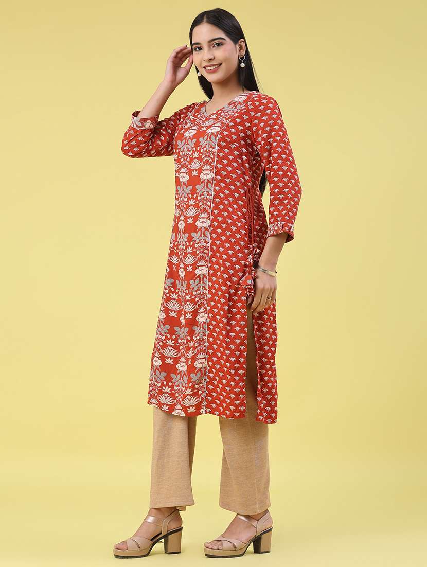 women printed v neck kurta - 22062448 -  Standard Image - 4