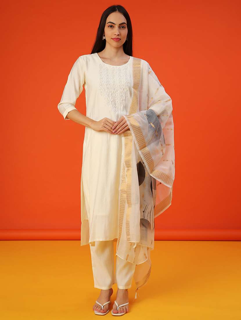 women three quarter sleeve kurta and pant with dupatta  - 22062461 -  Standard Image - 1