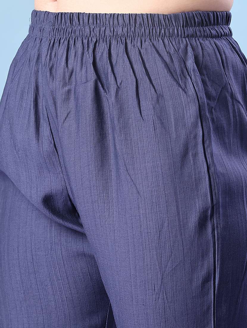 women three quarter sleeve kurta and pant  - 22062513 -  Standard Image - 4