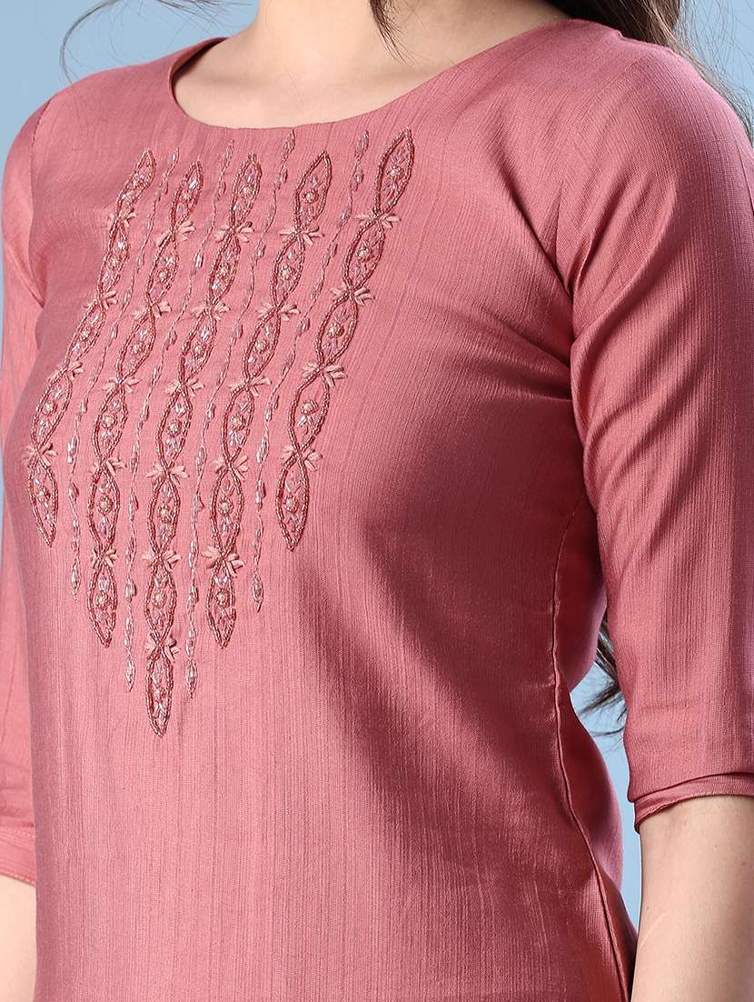 women three quarter sleeve kurta and pant with dupatta  - 22062514 -  Standard Image - 4