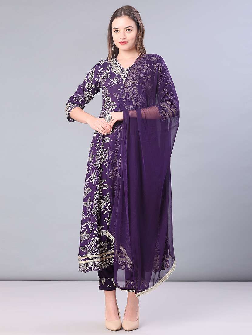 women floral three quarter sleeve kurta pant with dupatta set - 22062517 -  Standard Image - 1
