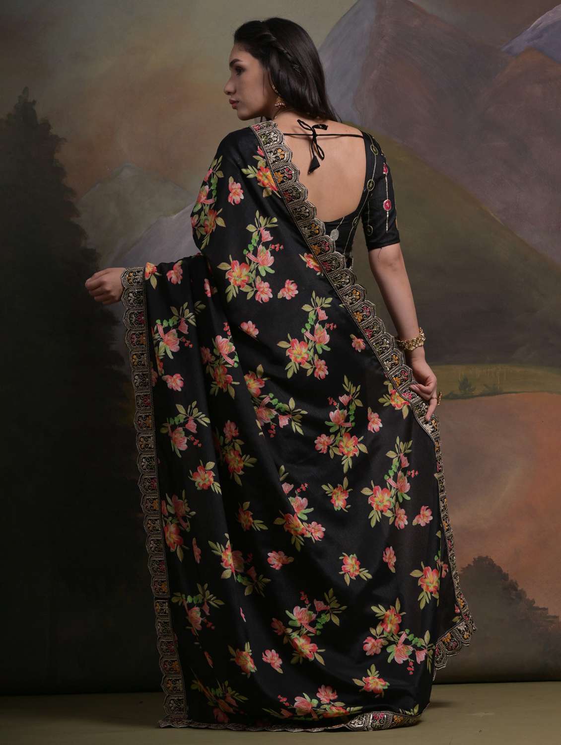 women floral printed bordered saree with blouse - 22062947 -  Standard Image - 1